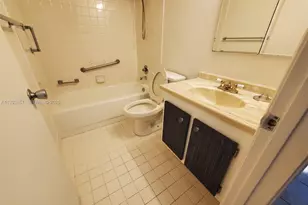 13355 SW 9th Ct, Pembroke Pines, FL 33027 - Photo 9