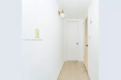2855 Leonard Dr #H607, Aventura, FL 33160 - Photo 9