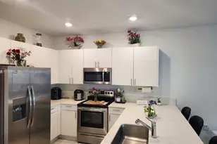 12917 SW 232nd Ln, Homestead, FL 33032 - Photo 3