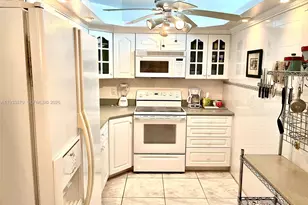 3180 S Ocean Dr, Hallandale Beach, FL 33009 - Photo 3