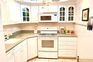 3180 S Ocean Dr, Hallandale Beach, FL 33009 - Photo 5