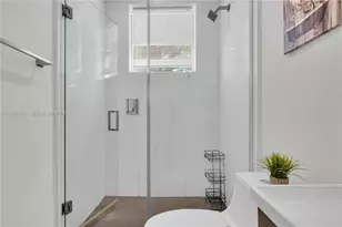 924 Marseille Dr, Miami Beach, FL 33141 - Photo 21