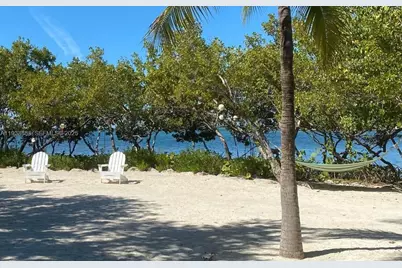 88500 Overseas Hwy #301, Tavernier, FL 33070 - Photo 23