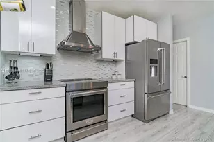 1731 NE 172nd St, North Miami Beach, FL 33162 - Photo 9