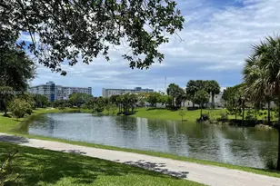 4200 Hillcrest Dr, Hollywood, FL 33021 - Photo 23