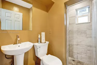 249 SW 4th St #2, Dania Beach, FL 33004 - Photo 9