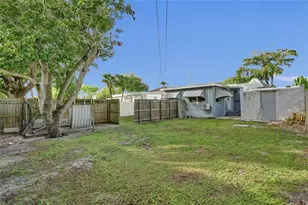 249 SW 4th St, Dania Beach, FL 33004 - Photo 19
