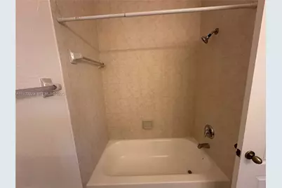 2755 SE 16th Ave #200, Homestead, FL 33035 - Photo 11