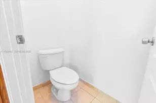 21007 NW 14th Pl, Miami Gardens, FL 33169 - Photo 23