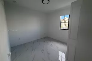 2312 E 4th Ave, Hialeah, FL 33013 - Photo 11