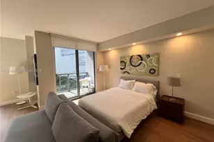 31 SE 6th St, Miami, FL 33131 - Photo 7