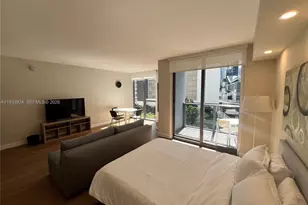 31 SE 6th St, Miami, FL 33131 - Photo 11