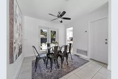 560 NE 161st St #0, Miami, FL 33162 - Photo 19