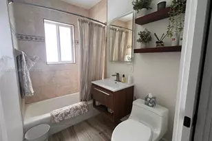 2156 NE 18th Ave, Wilton Manors, FL 33305 - Photo 15