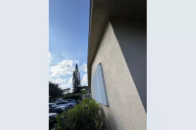 2845 NW 13th Ct, Fort Lauderdale, FL 33311 - Photo 9