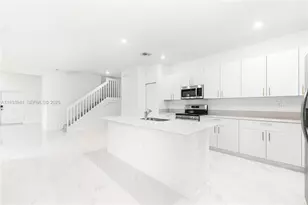 2209 SE 30th St, Homestead, FL 33035 - Photo 5