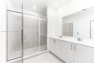 2209 SE 30th St, Homestead, FL 33035 - Photo 11