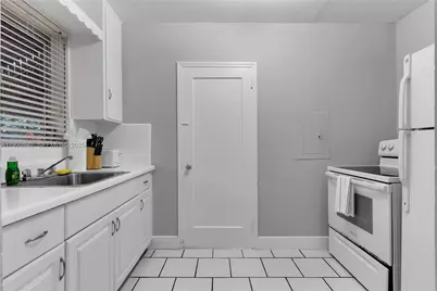 427 NE 107th St #2, Miami, FL 33161 - Photo 11