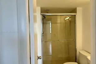 2851 NE 183rd St, Aventura, FL 33160 - Photo 9