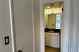 2851 NE 183rd St, Aventura, FL 33160 - Photo 13