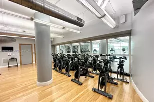 253 NE 2nd St, Miami, FL 33132 - Photo 53