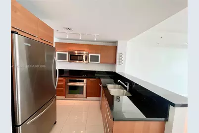253 NE 2nd St #2409, Miami, FL 33132 - Photo 11