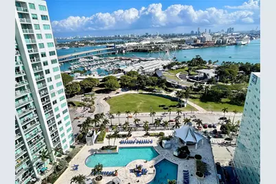 253 NE 2nd St #2409, Miami, FL 33132 - Photo 1