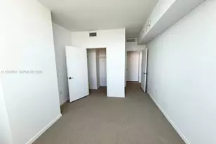 253 NE 2nd St, Miami, FL 33132 - Photo 29