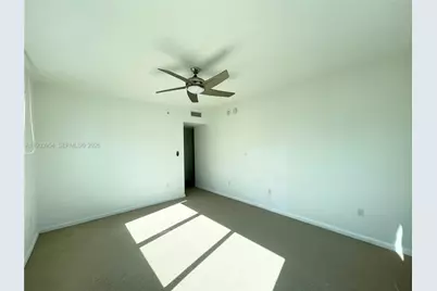 253 NE 2nd St #2409, Miami, FL 33132 - Photo 45