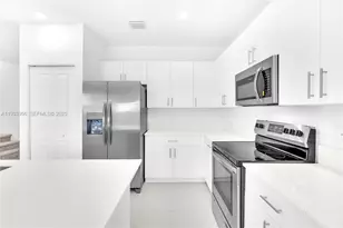 12002 NW 47th Manor, Coral Springs, FL 33076 - Photo 9