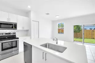 12002 NW 47th Manor, Coral Springs, FL 33076 - Photo 3