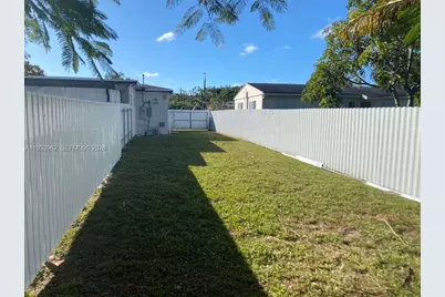 1265 NE 142nd St, North Miami, FL 33161 - Photo 27