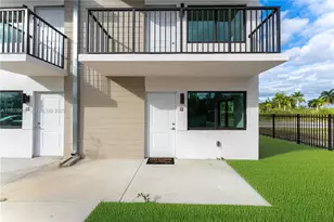 155 NW 160th St, North Miami Beach, FL 33169 - Photo 1