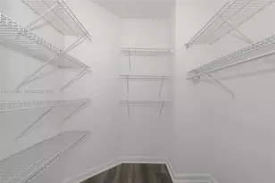 7900 Harbor Island Dr, North Bay Village, FL 33141 - Photo 31