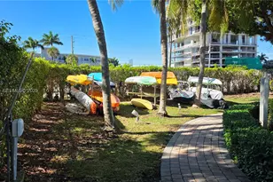 7900 Harbor Island Dr, North Bay Village, FL 33141 - Photo 47