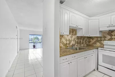 2775 Taft St #301, Hollywood, FL 33020 - Photo 3