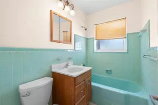 4310 SW 9th Ct, Plantation, FL 33317 - Photo 13