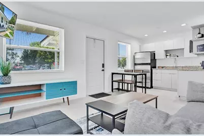 208 SE 4th St #1-2, Hallandale Beach, FL 33009 - Photo 9