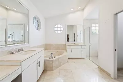 2994 Oakbrook Dr, Weston, FL 33332 - Photo 17