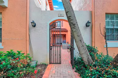 501 SW 146th Ter #5-7, Pembroke Pines, FL 33027 - Photo 3