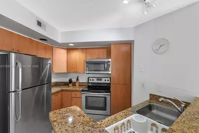 12980 Vista Isles Dr #317, Sunrise, FL 33325 - Photo 3