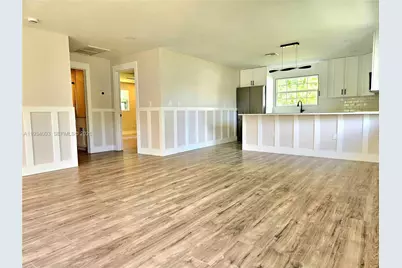 137 Dow Ln, Fort Myers, FL 33917 - Photo 7