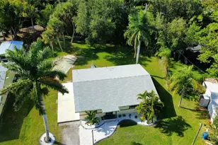 137 Dow Ln, Fort Myers, FL 33917 - Photo 37