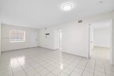 2425 W 76th St #102, Hialeah, FL 33016 - Photo 9