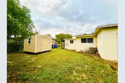 1761 NW 27th Ter, Fort Lauderdale, FL 33311 - Photo 19