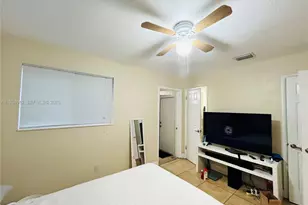 1761 NW 27th Terrace, Fort Lauderdale, FL 33311 - Photo 11