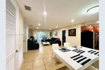 1761 NW 27th Ter, Fort Lauderdale, FL 33311 - Photo 5