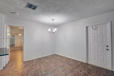 28 Crossings Cir #E, Boynton Beach, FL 33435 - Photo 5