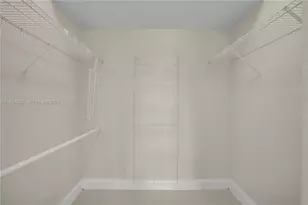 1300 St Charles Pl, Pembroke Pines, FL 33026 - Photo 17