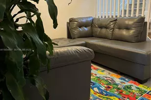 1043 SE 23rd Ave, Homestead, FL 33035 - Photo 3